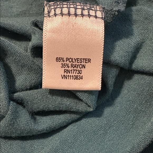 Pretty Xhiliration Shirt Size Small - Picture 3 of 3